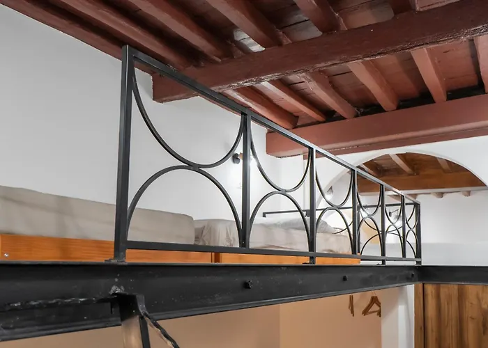 Domus Castle Colosseum - Rione Monti